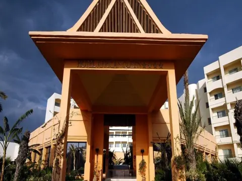 Hotel African Queen Hotel - Photo 1