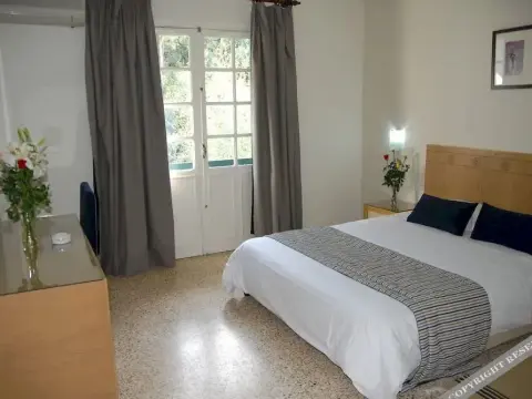 Royal Rihana Hotel - Photo 2