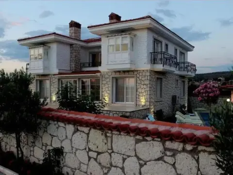 Adelfia Hotel - Photo 1