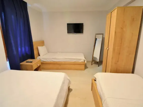 Ados Hotel - Photo 3