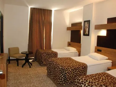 Akgol Hotel - Photo 4