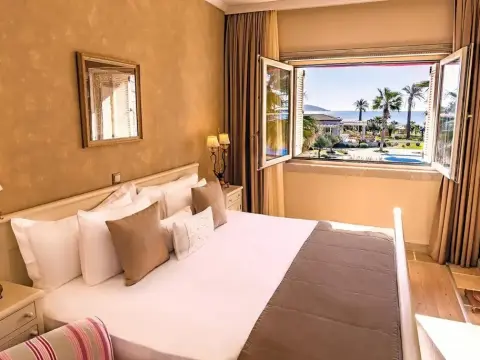 Alaçatı Beach Resort & SPA - Photo 2