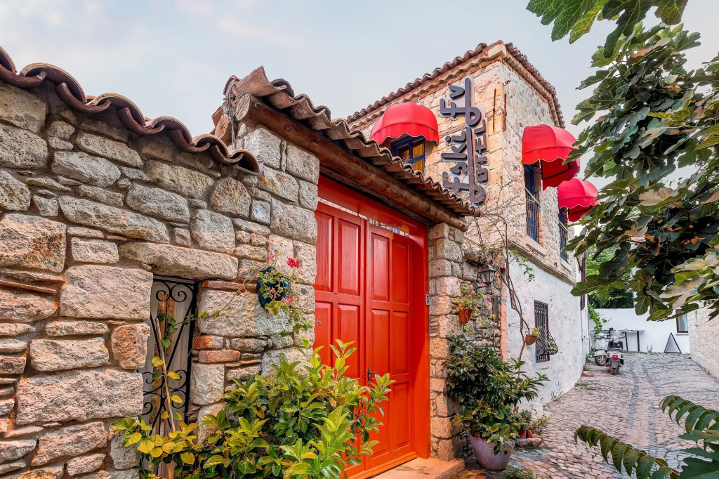 Alacati Eski Ev Hotel