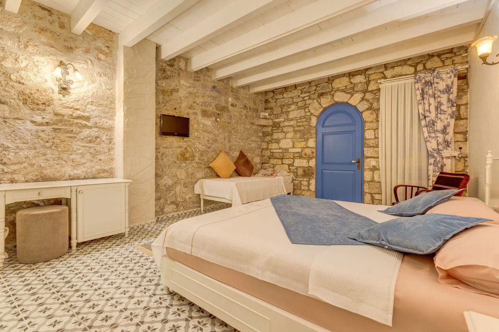 Alacati Eski Ev Hotel - Photo 3