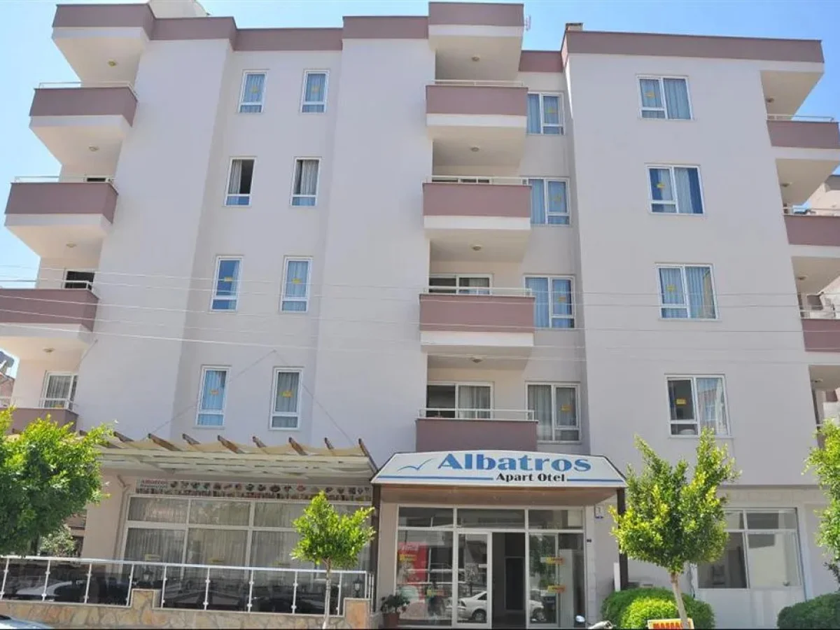 Albatros Apart Hotel