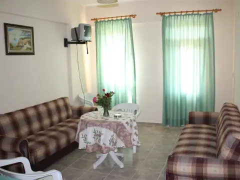 Albatros Apartments - Photo 3