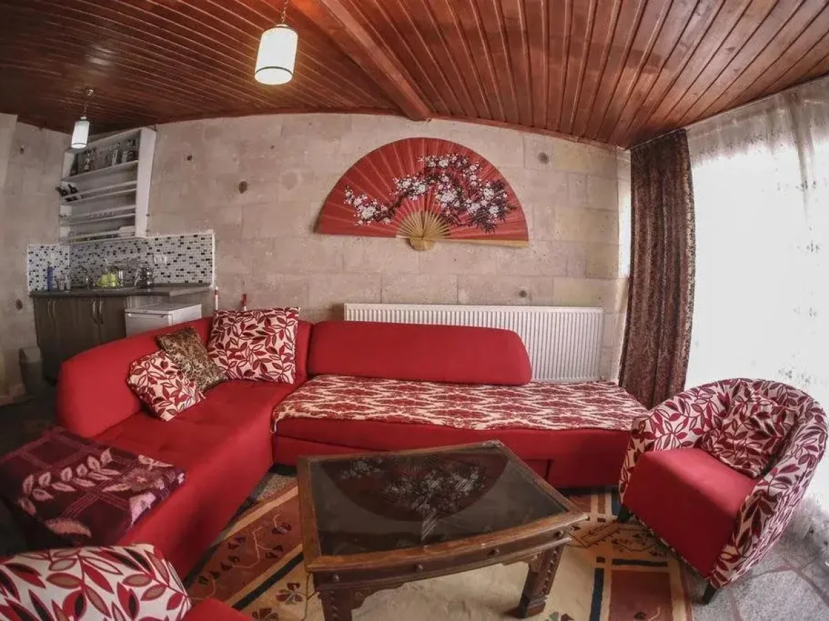 Alexander Cave House