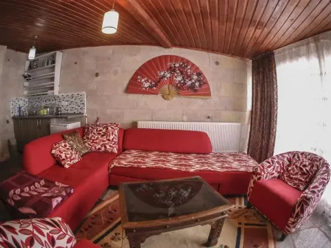 Alexander Cave House - Photo 1