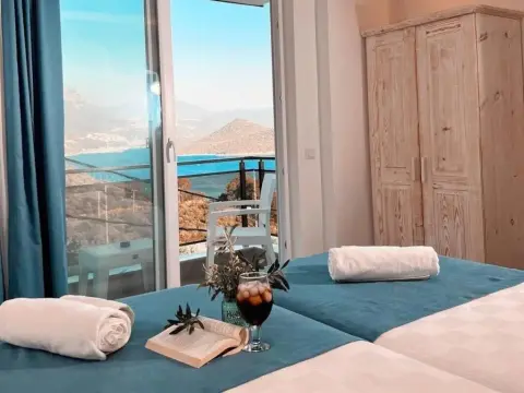 Ali's Bungalow - Photo 2