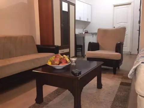 Alys Apart & Suit - Photo 3