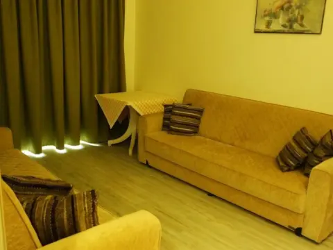 Amphi Apartments - Photo 2