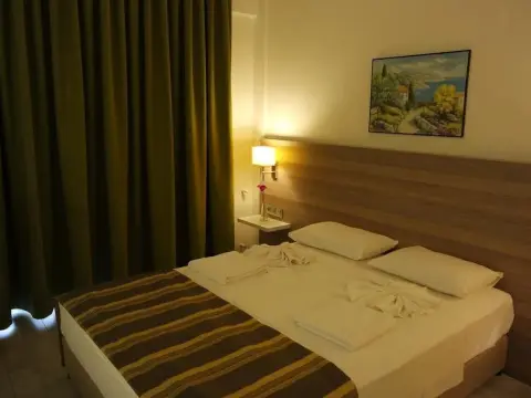 Amphi Apartments - Photo 4