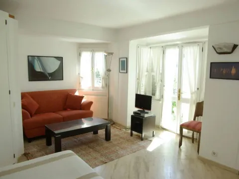 Antique Theatre Hotel - Photo 4