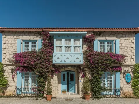 Asma Han Hotel - Photo 1