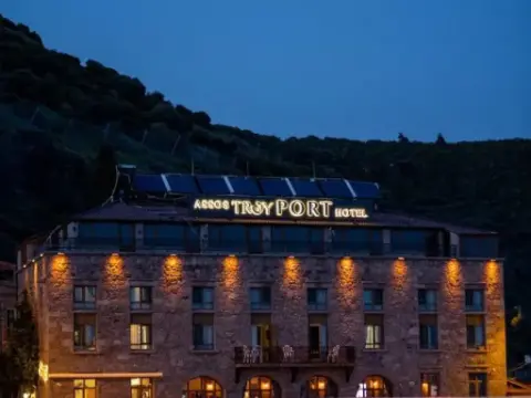 Assos Troy Port Hotel - Photo 1