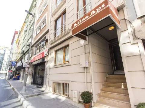 Atlas Apartments - Photo 1