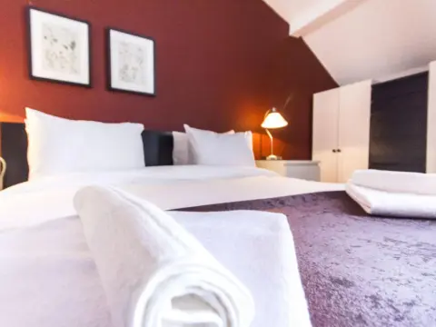 Atlas Apartments - Photo 3