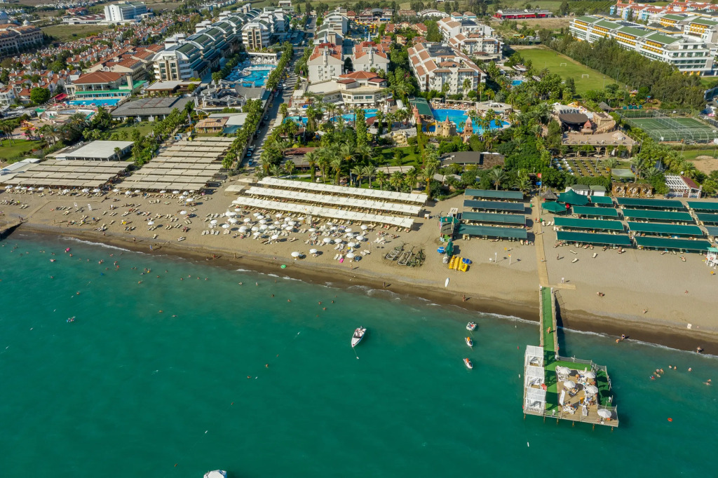 Aydinbey Famous Resort - Ultra All Inclusive - Photo 1