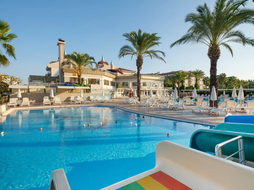 Aydinbey Famous Resort - Ultra All Inclusive - Photo 3