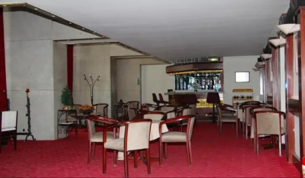 Ayma Hotel - Photo 4