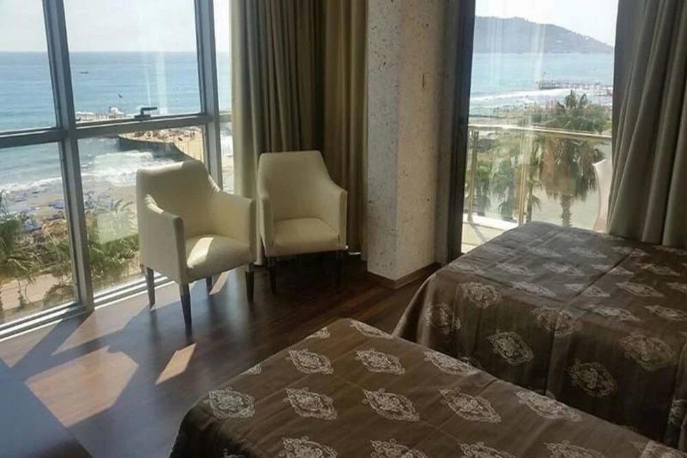 Bayar Garden Beach Hotel - Photo 3
