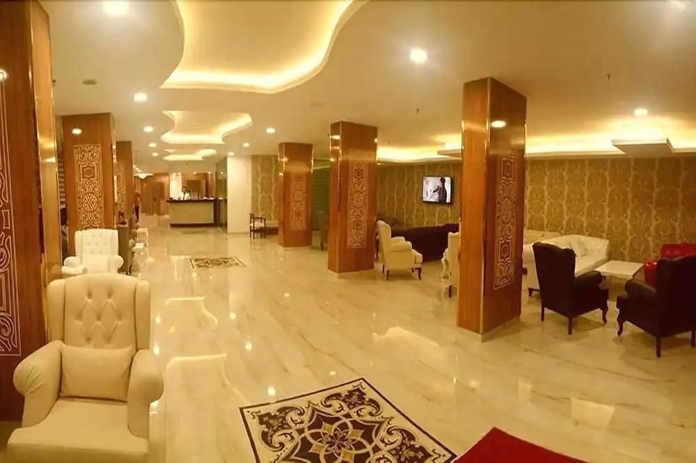 Bayar Garden Beach Hotel - Photo 1