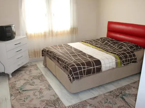 BedRed Inn - Photo 2