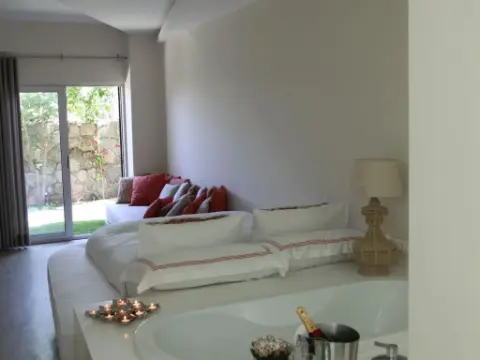 Bella Sombra Hotel - Photo 3