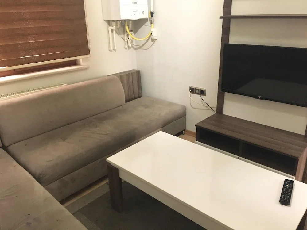 Bella Suit - Photo 2