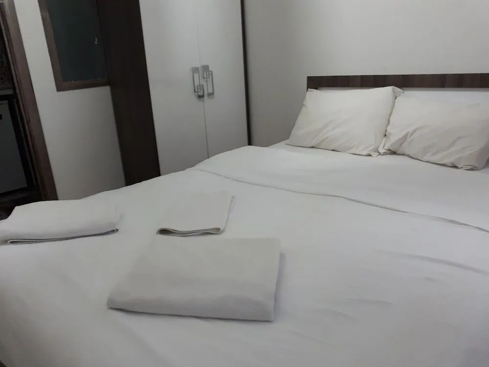 Bella Suit - Photo 4