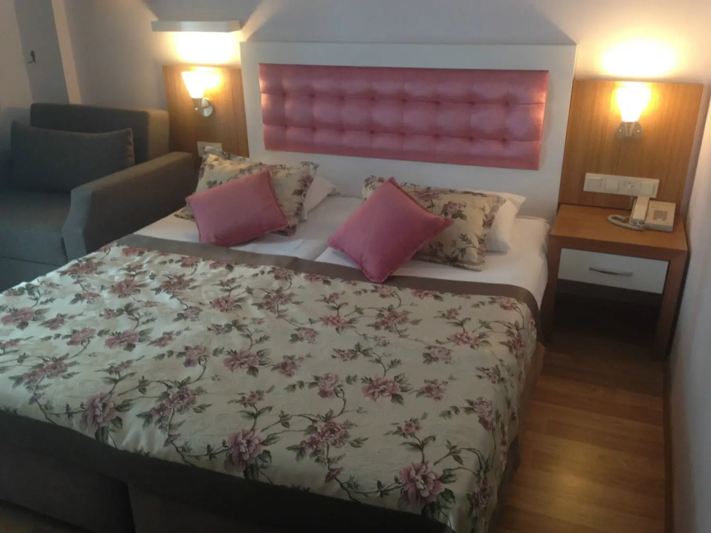 Bilkay Hotel - Photo 4