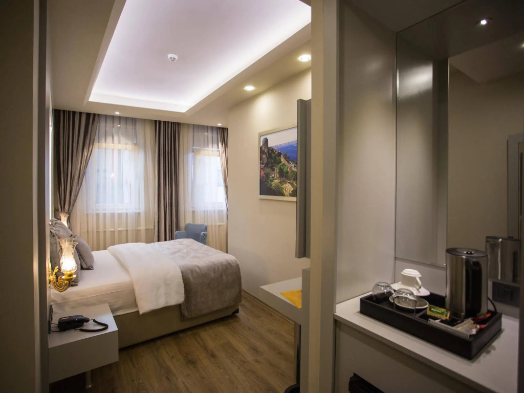 Bonne Sante Hotel - Photo 3