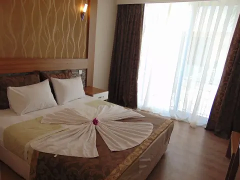 Boutique Nergiz Hotel - Photo 4