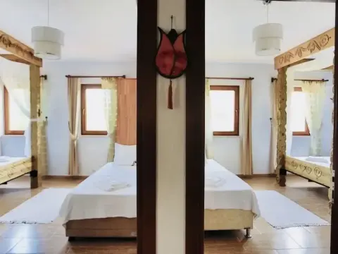 Bozcaada Iris Hotel - Photo 2