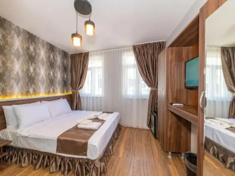 Central Taksim Boutique Hotel - Photo 2