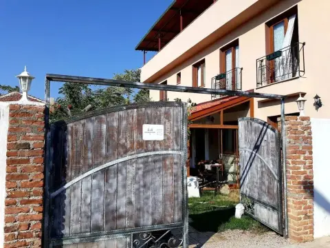 Can Efes Hotel - Photo 1