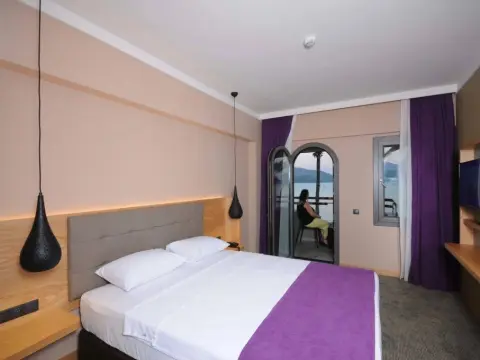 Candan City Beach Hotel - Photo 3