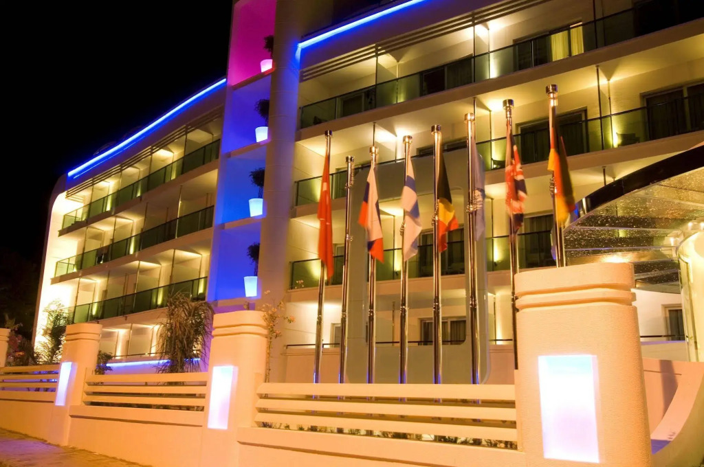 Casa De Maris Spa & Resort Hotel - Adult Only +16