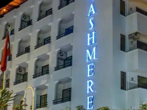 Cashmere Hotel - Photo 1