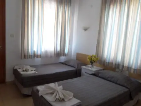 Cerit Hotel - Photo 2