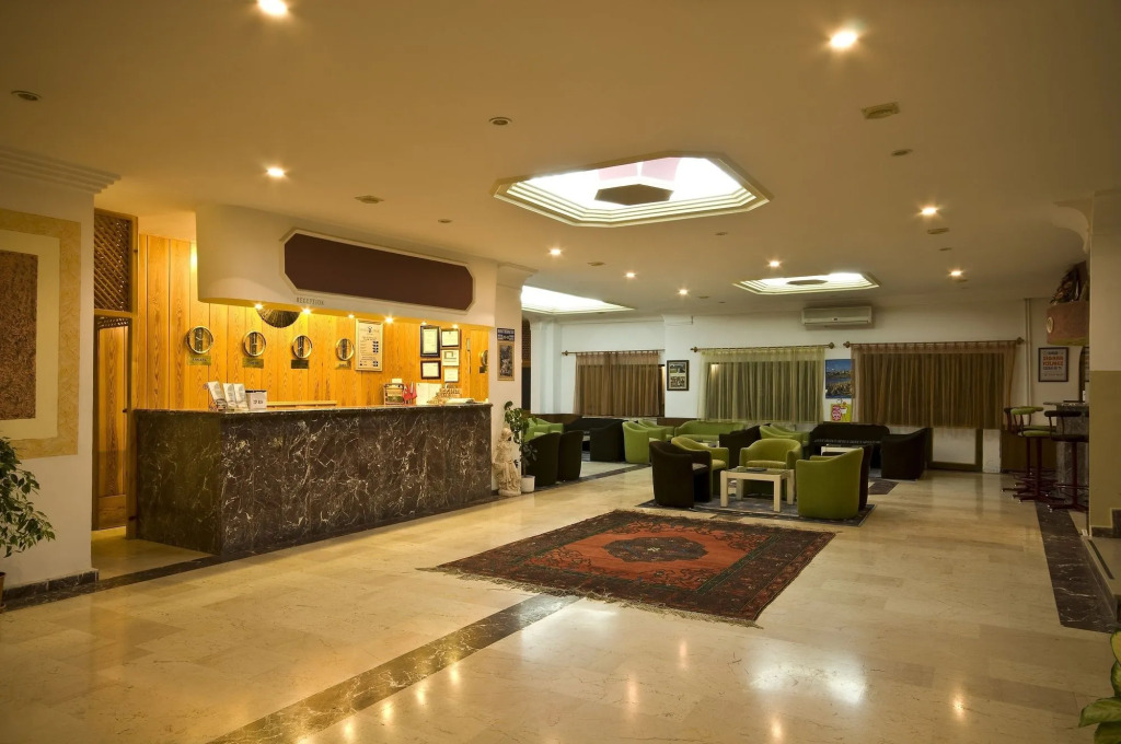 Ciner Hotel - Photo 1