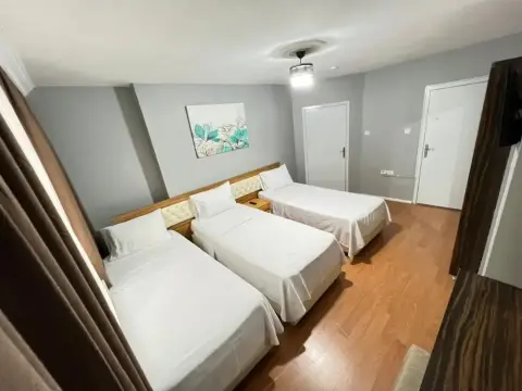 City Blue Hotel - Photo 2