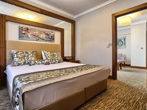 City Hotel Residence - Photo 4