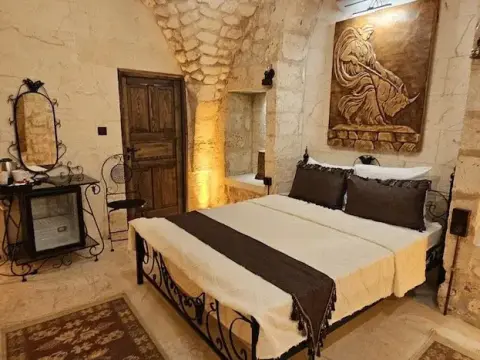 Cleopatra Antique Hotel - Photo 3