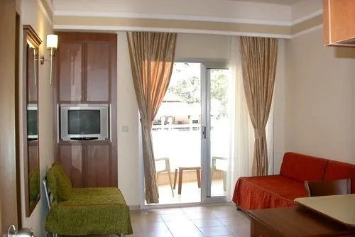 Club Green World - Photo 1