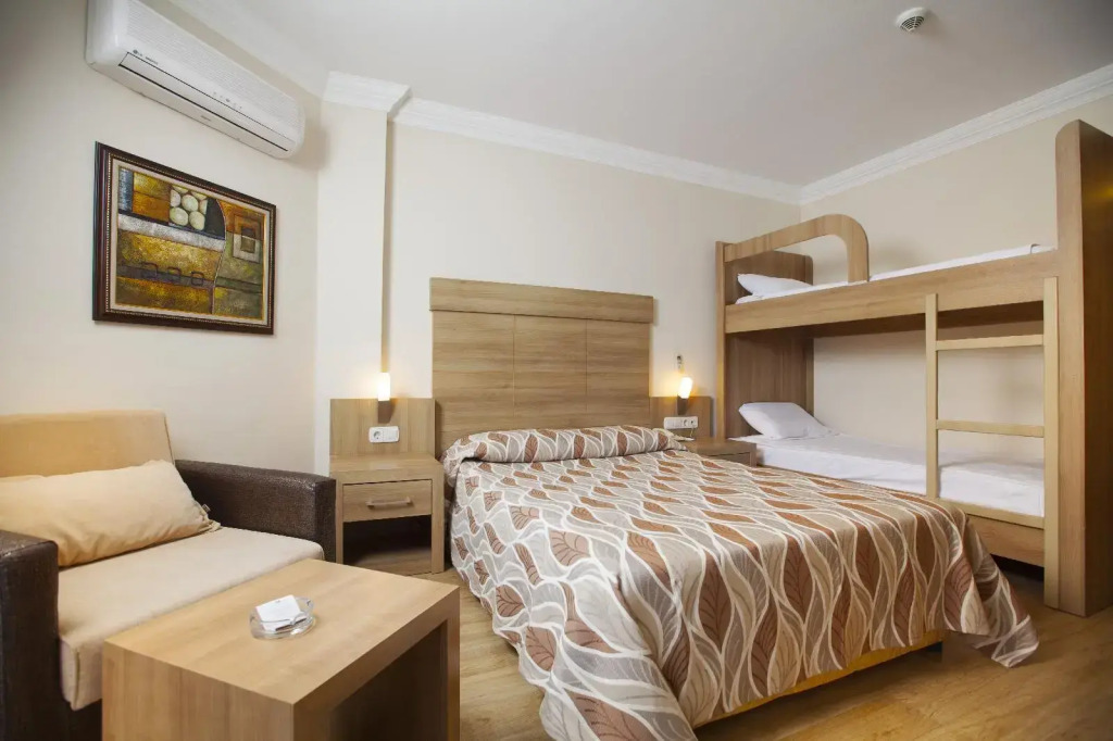 Club Side Coast - Photo 3