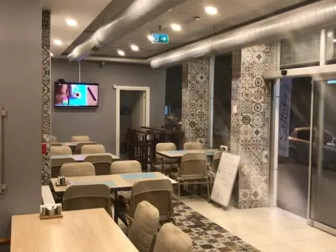 Daisy Hotel - Photo 2