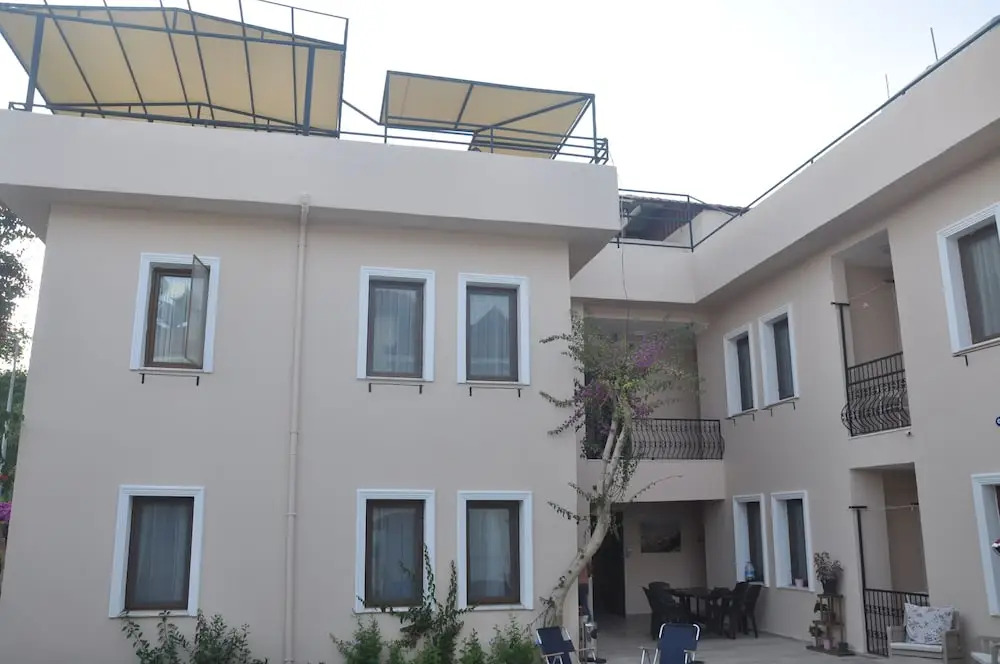 Dalyando Hotel - Photo 1