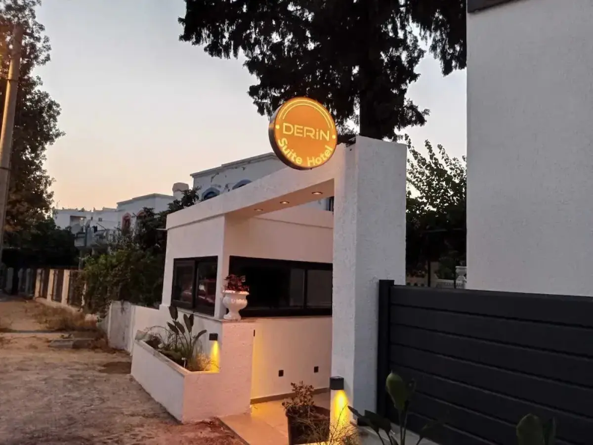 Derin Suite Hotel