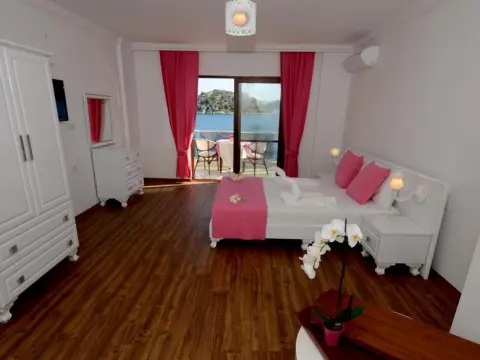 Dinc Hotel - Photo 2